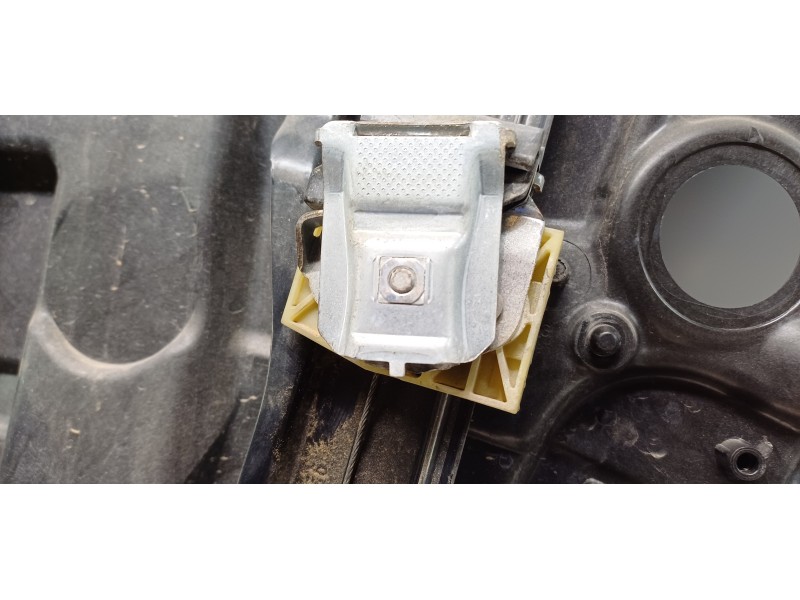 Recambio de elevalunas delantero izquierdo para mercedes clase b (w246) b 200 cdi be (246.201) referencia OEM IAM A2467200179 A2