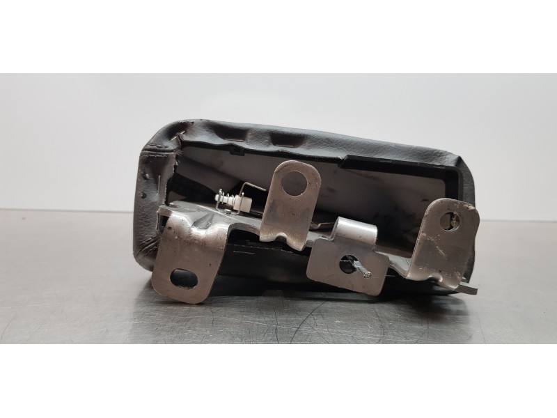 Recambio de palanca freno de mano para nissan primastar cerrada referencia OEM IAM 361352580R  