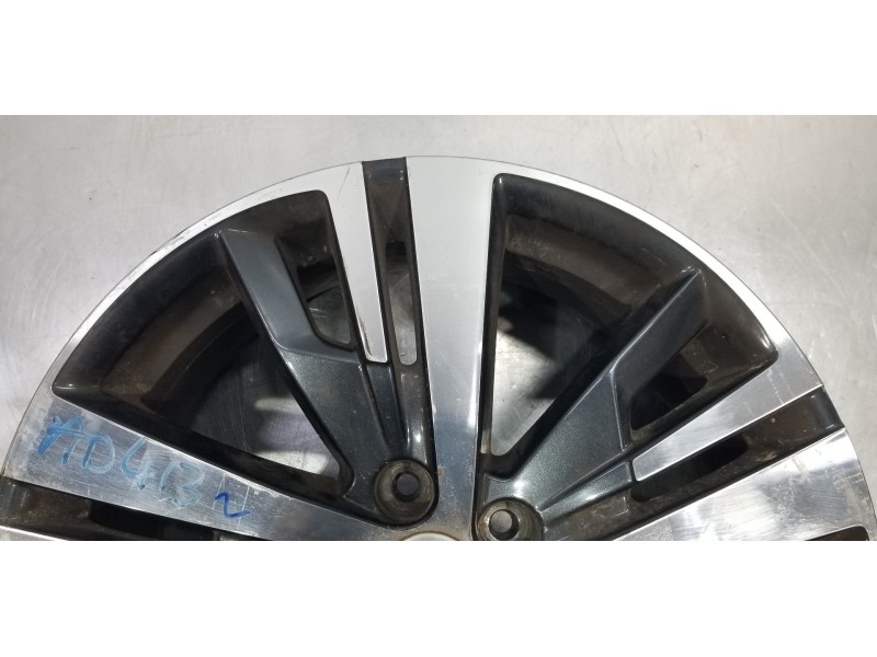 Recambio de llanta para peugeot 3008 allure referencia OEM IAM 98096873ZR 9809687377 