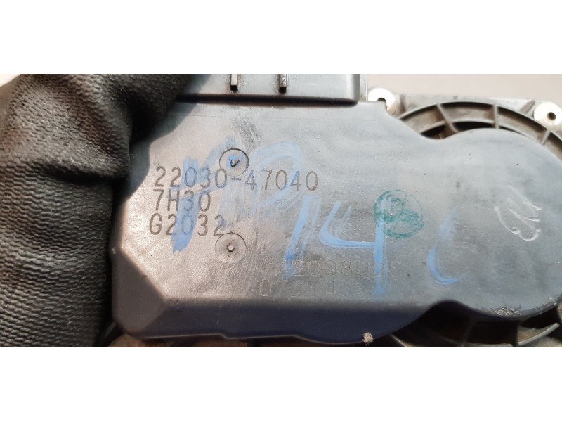 Recambio de caja mariposa para toyota yaris hybrid active referencia OEM IAM 2203047040  