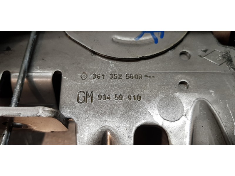 Recambio de palanca freno de mano para nissan primastar cerrada referencia OEM IAM 361352580R  