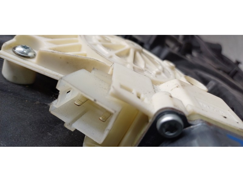 Recambio de elevalunas delantero izquierdo para mercedes clase b (w246) b 200 cdi be (246.201) referencia OEM IAM A2467200179 A2