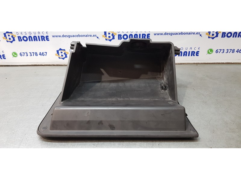 Recambio de guantera para ford ecosport trend referencia OEM IAM CN15N06040ADW  