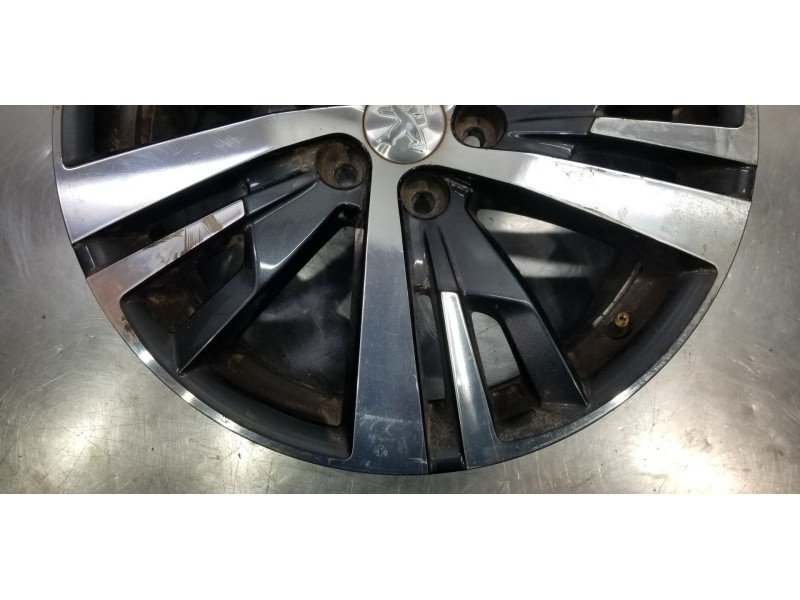 Recambio de llanta para peugeot 3008 allure referencia OEM IAM 98096873ZR 9809687377 