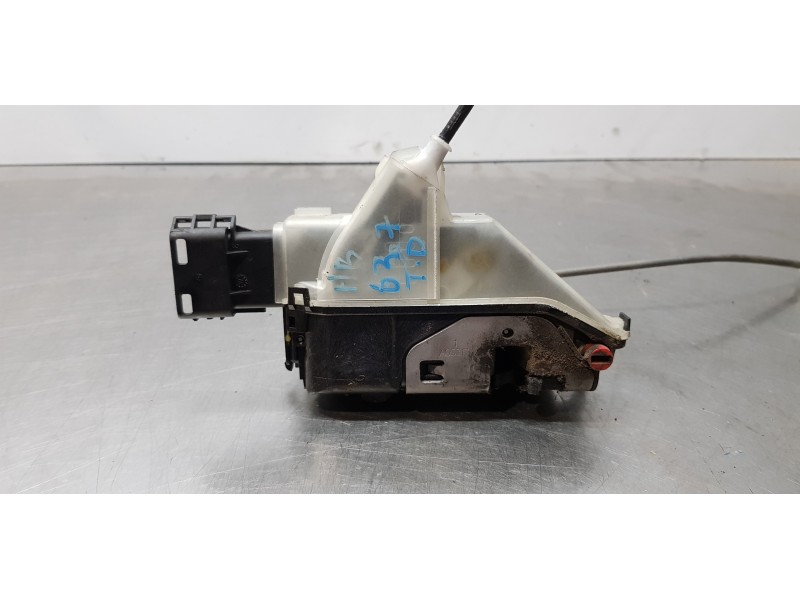 Recambio de cerradura puerta trasera derecha para citroen c4 cactus feel referencia OEM IAM 190388  