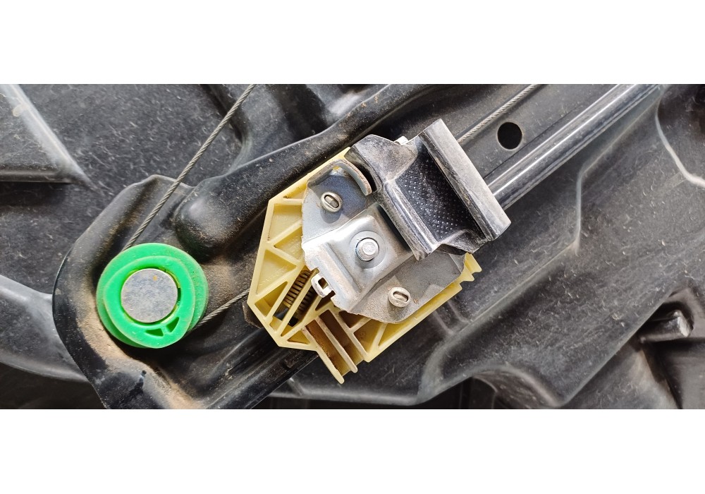 Recambio de elevalunas trasero izquierdo para mercedes clase b (w246) b 200 cdi be (246.201) referencia OEM IAM A2467300179 A246