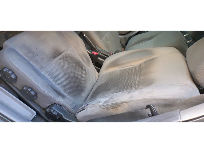 nissan almera (n16/e) del año 2002