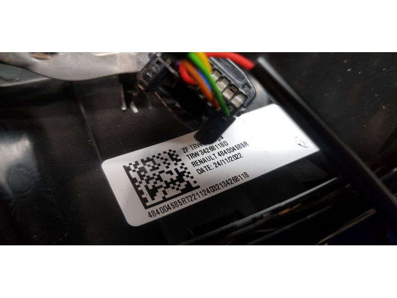 Recambio de volante para nissan primastar cerrada referencia OEM IAM 484004585R  