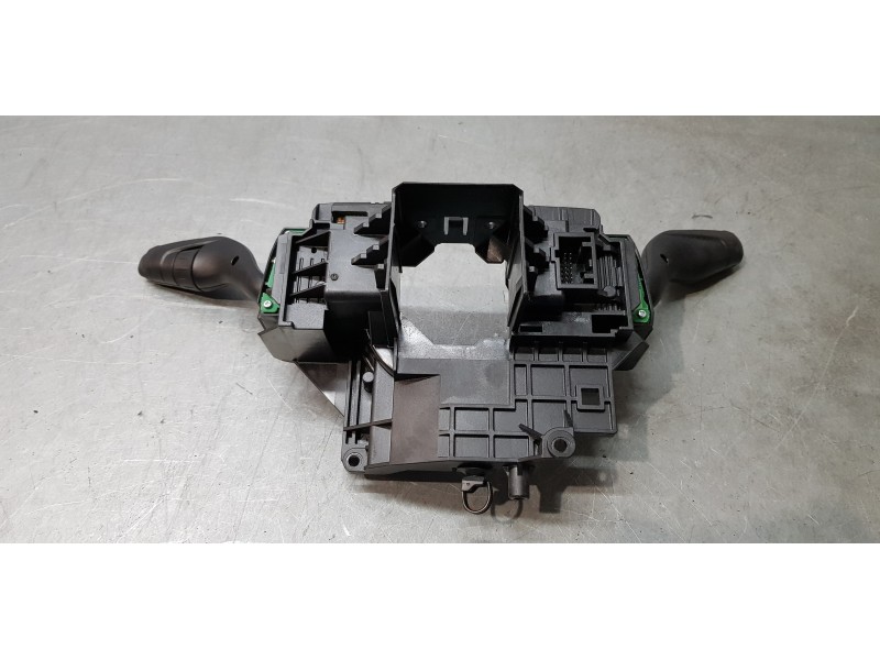 Recambio de mando multifuncion para ford c-max (ceu) titanium referencia OEM IAM AV6T13335AE   Recambio de mando multifuncion para ford c-max (ceu) titanium referencia OEM IAM AV6T13335AE