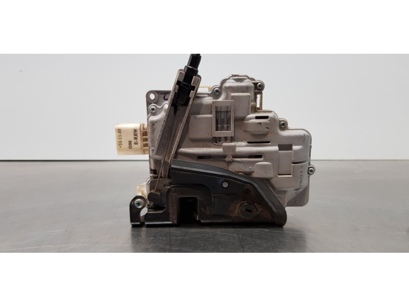 Recambio de cerradura puerta trasera derecha para seat leon (1p1) reference referencia OEM IAM 1P0839016  