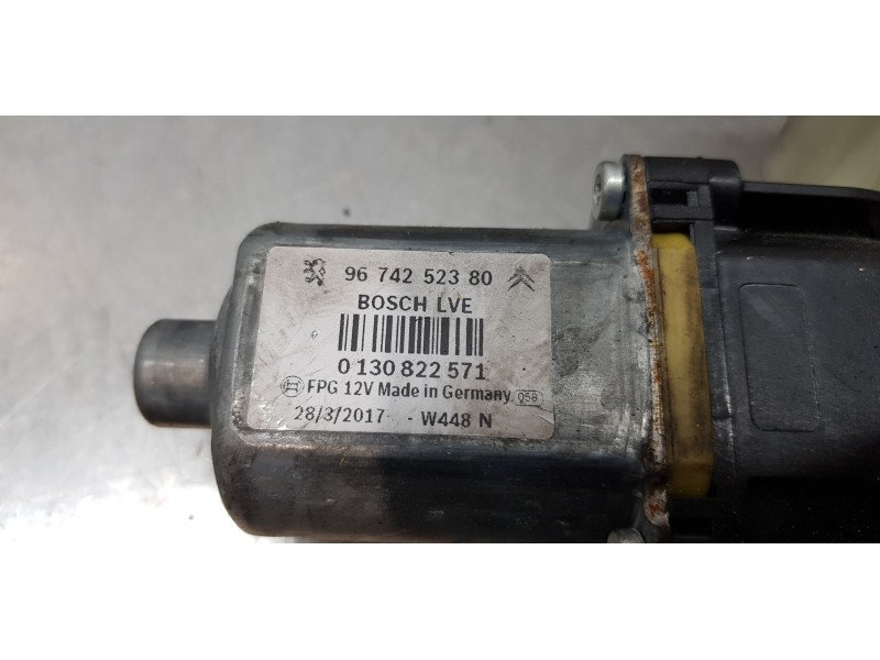 Recambio de elevalunas delantero izquierdo para citroen c4 cactus feel referencia OEM IAM 9674252380  