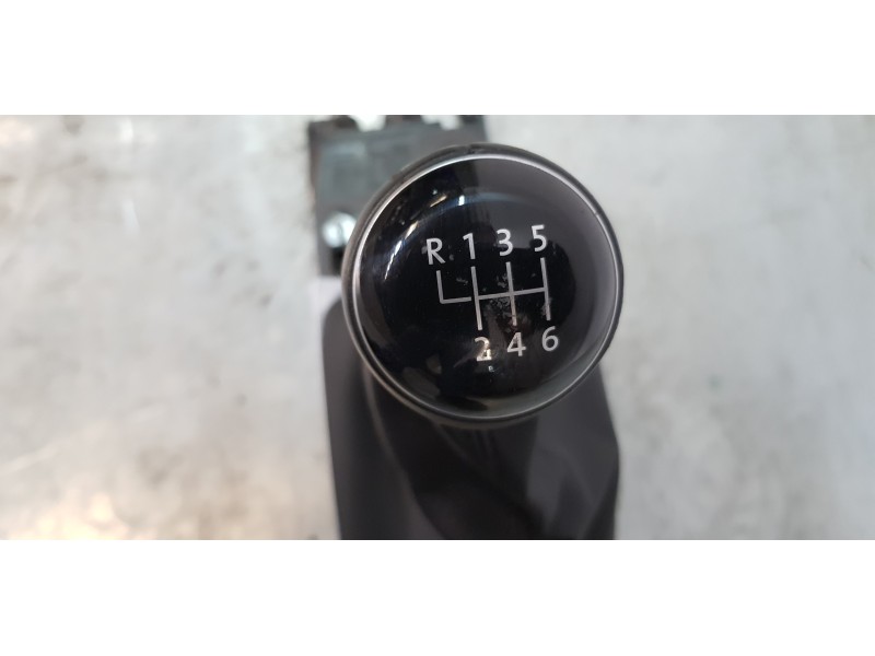 Recambio de palanca cambio para volkswagen golf vii lim. (bq1) sport referencia OEM IAM 5Q0711049AN   Recambio de palanca cambio para volkswagen golf vii lim. (bq1) sport referencia OEM IAM 5Q0711049AN