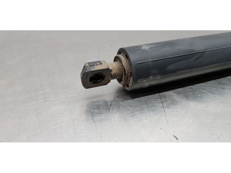 Recambio de amortiguadores maletero / porton para alfa romeo stelvio (630) basis q4 referencia OEM IAM 50550258 505502580 