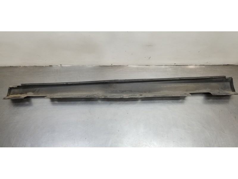 Recambio de faldon lateral para mercedes clase b (w246) b 200 cdi be (246.201) referencia OEM IAM A24669806549999  