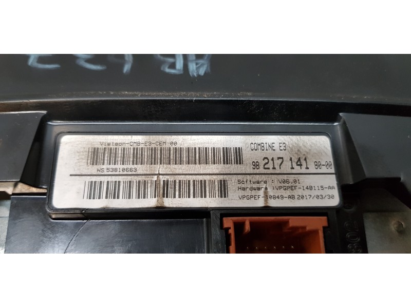 Recambio de cuadro instrumentos para citroen c4 cactus feel referencia OEM IAM 9821714180  