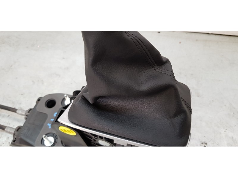 Recambio de palanca cambio para volkswagen golf vii lim. (bq1) sport referencia OEM IAM 5Q0711049AN   Recambio de palanca cambio para volkswagen golf vii lim. (bq1) sport referencia OEM IAM 5Q0711049AN