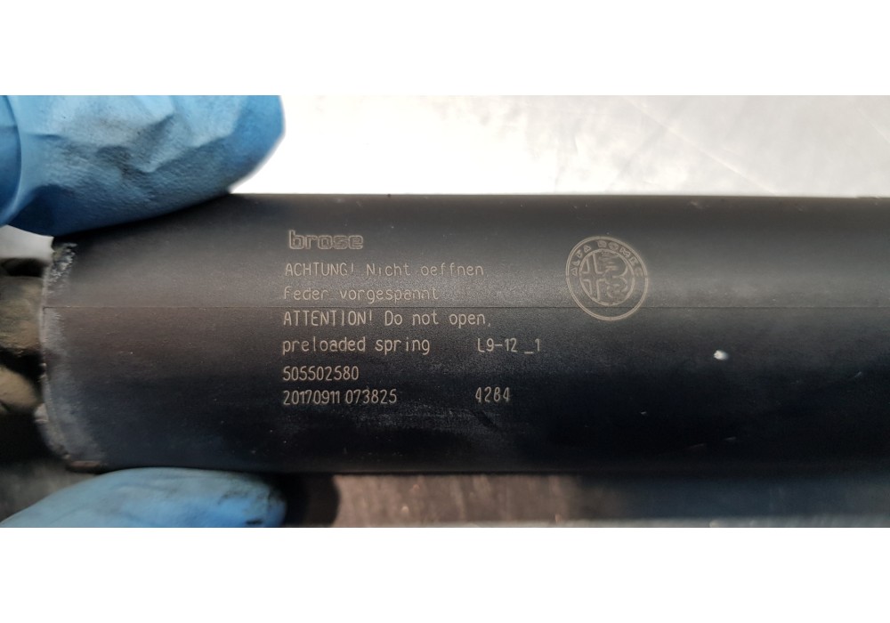 Recambio de amortiguadores maletero / porton para alfa romeo stelvio (630) basis q4 referencia OEM IAM 50550258 505502580 