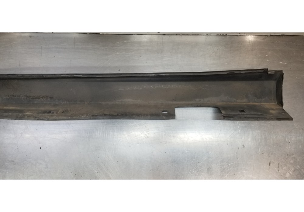 Recambio de faldon lateral para mercedes clase b (w246) b 200 cdi be (246.201) referencia OEM IAM A24669806549999  