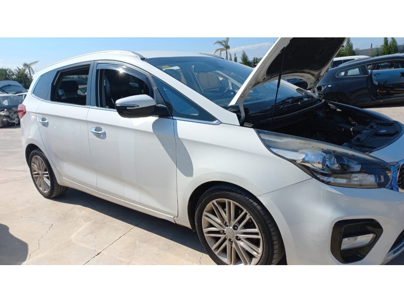 kia carens ( ) del año 2018