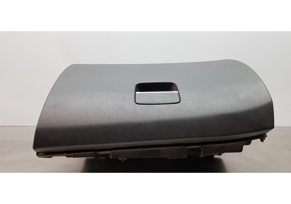 Recambio de guantera para mercedes clase b (w246) b 200 cdi be (246.201) referencia OEM IAM A24668081019H68 A2466808101 