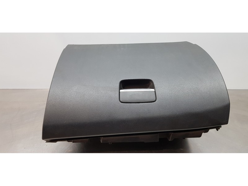 Recambio de guantera para mercedes clase b (w246) b 200 cdi be (246.201) referencia OEM IAM A24668081019H68 A2466808101 