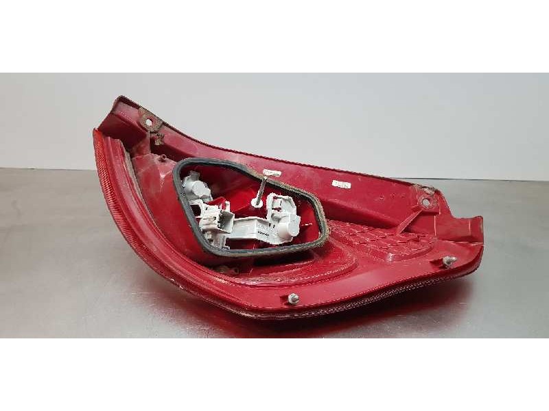 Recambio de piloto trasero izquierdo para ford fiesta (cb1) titanium referencia OEM IAM 8A6113A603AB  