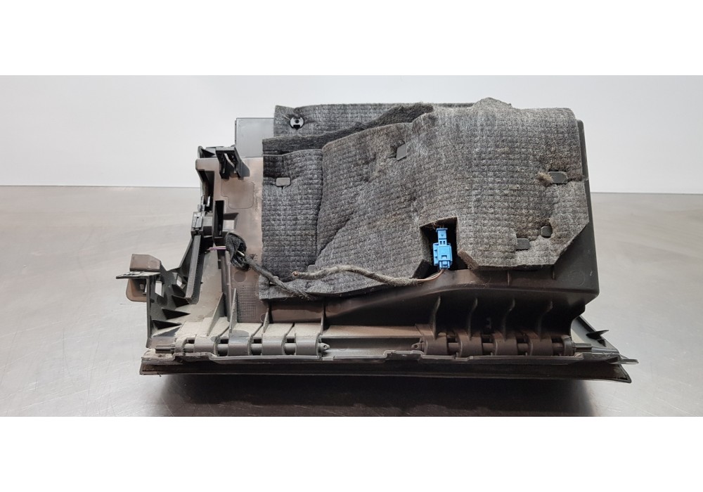 Recambio de guantera para mercedes clase b (w246) b 200 cdi be (246.201) referencia OEM IAM A24668081019H68 A2466808101 