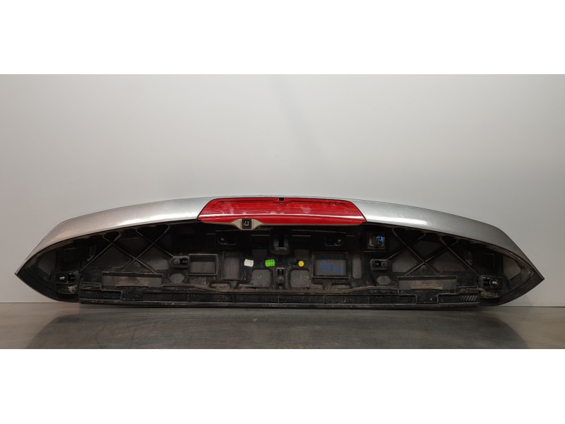 Recambio de luz central de freno para mercedes clase b (w246) b 200 cdi be (246.201) referencia OEM IAM A2468200156  