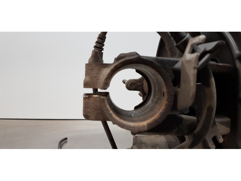 Recambio de mangueta delantera izquierda para seat leon (1p1) reference referencia OEM IAM 1K0407255P  