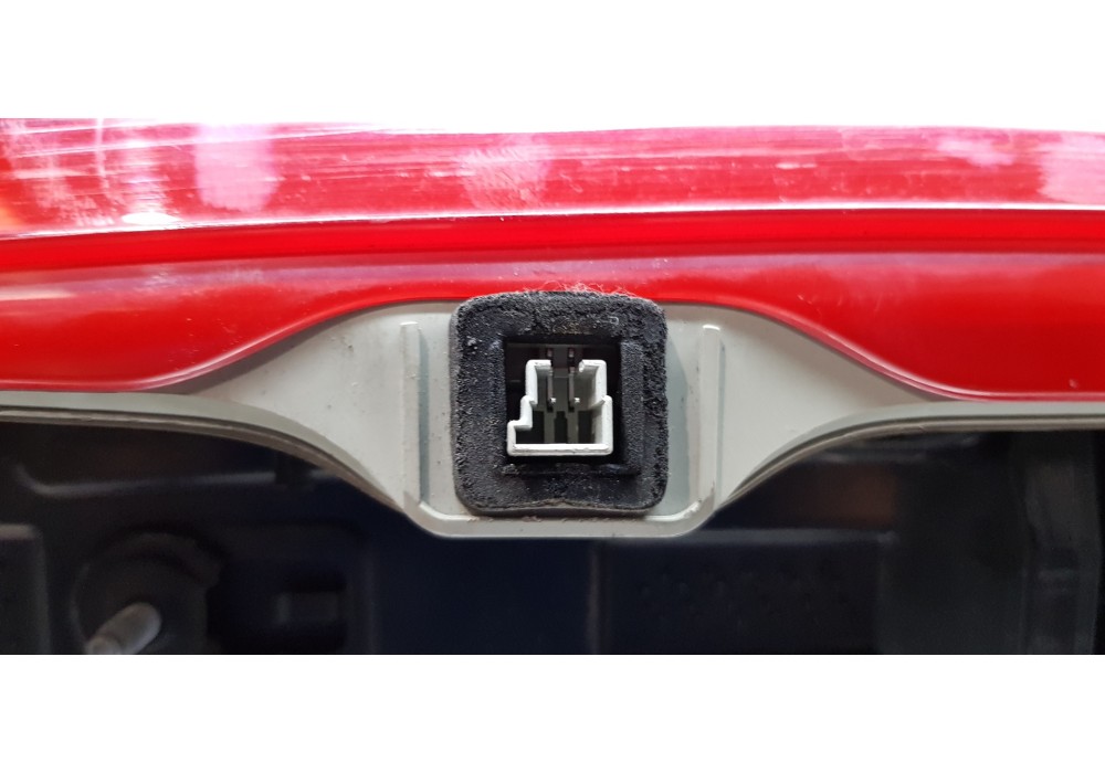 Recambio de luz central de freno para mercedes clase b (w246) b 200 cdi be (246.201) referencia OEM IAM A2468200156  