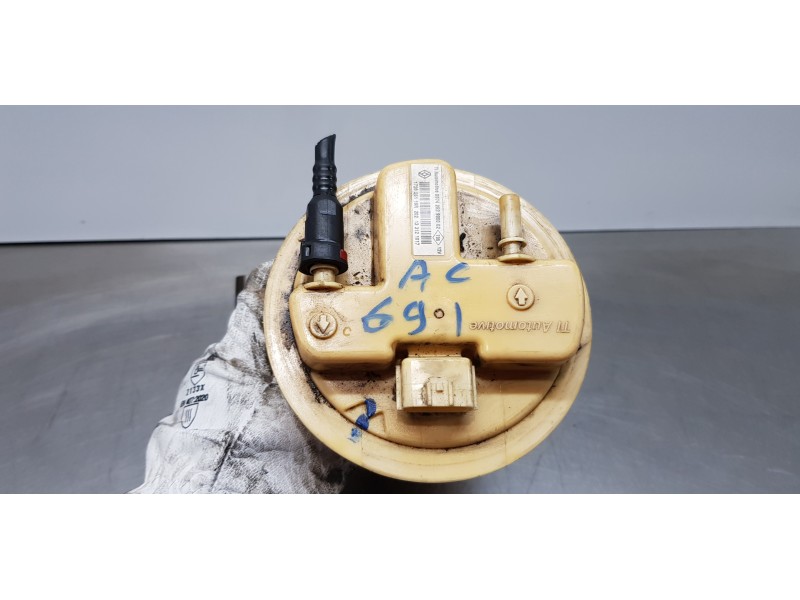 Recambio de aforador para dacia logan ii ambiance referencia OEM IAM 172026119R   Recambio de aforador para dacia logan ii ambiance referencia OEM IAM 172026119R