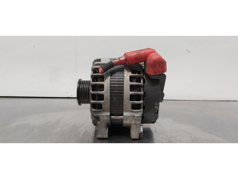 Recambio de alternador para jaguar xf r-sport awd referencia OEM IAM T2H34202  