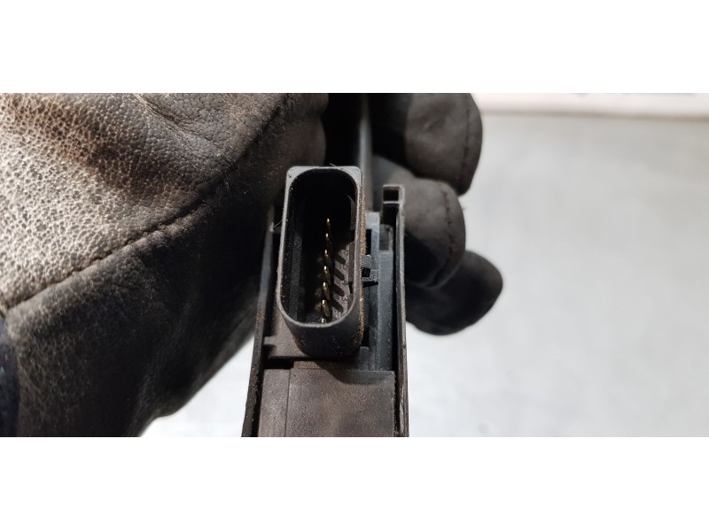 Recambio de cerradura puerta delantera derecha para citroen c4 picasso seduction referencia OEM IAM 9810310280  