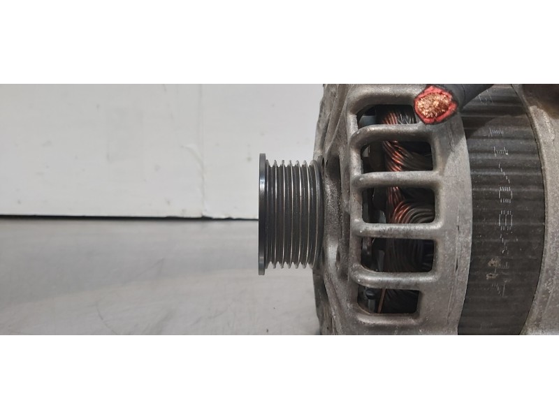 Recambio de alternador para jaguar xf r-sport awd referencia OEM IAM T2H34202  