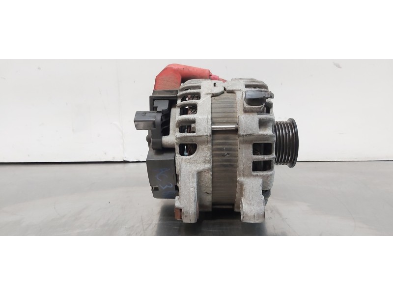Recambio de alternador para jaguar xf r-sport awd referencia OEM IAM T2H34202  