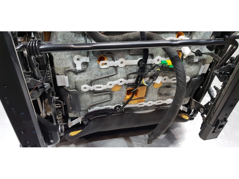 Recambio de asiento delantero derecho para alfa romeo stelvio (630) basis q4 referencia OEM IAM 52086438 50537616 