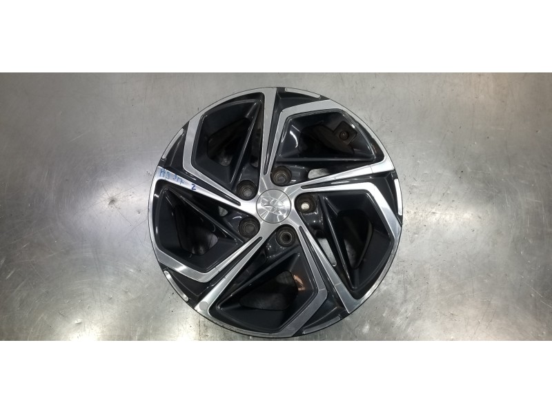 Recambio de llanta para hyundai i30 fastback tecno referencia OEM IAM 52910G4600  