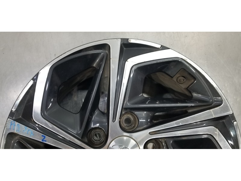 Recambio de llanta para hyundai i30 fastback tecno referencia OEM IAM 52910G4600  