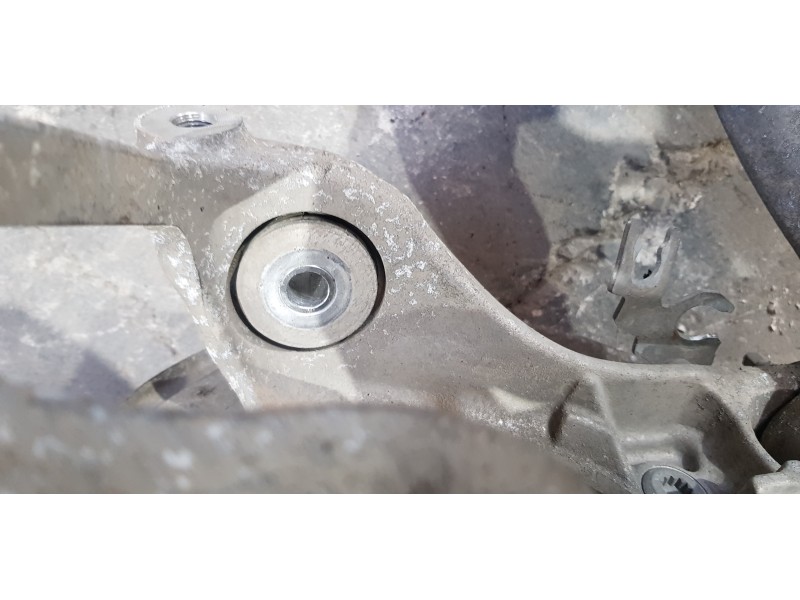 Recambio de mangueta trasera izquierda para audi a6 lim. (4g2) 3.0 tdi quattro referencia OEM IAM 8K0505323H  