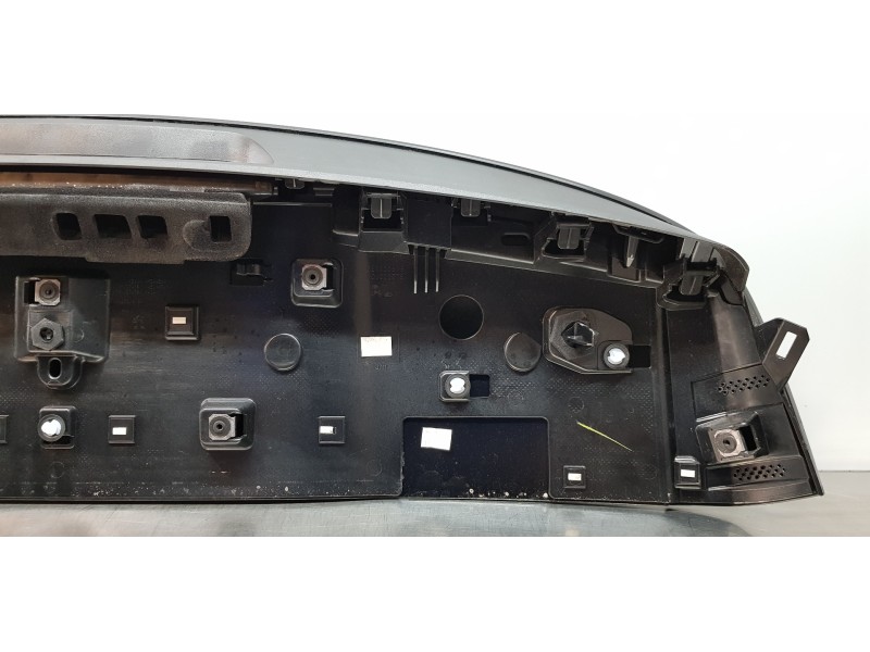 Recambio de aleron trasero para peugeot 2008 (p1) allure referencia OEM IAM 9825814080  