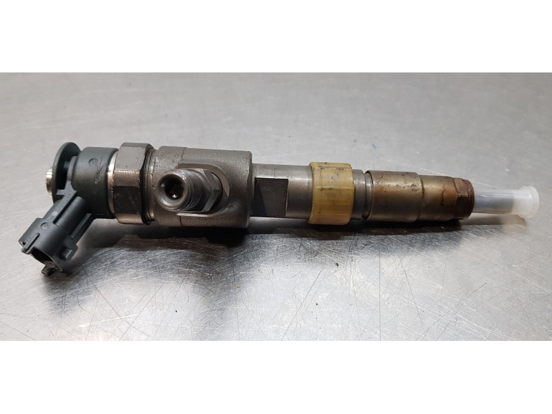 Recambio de inyector para ford fiesta (ccn) ambiente referencia OEM IAM 044511089   Recambio de inyector para ford fiesta (ccn) ambiente referencia OEM IAM 044511089