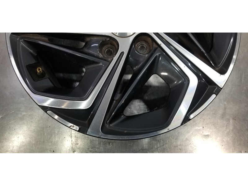 Recambio de llanta para hyundai i30 fastback tecno referencia OEM IAM 52910G4600  