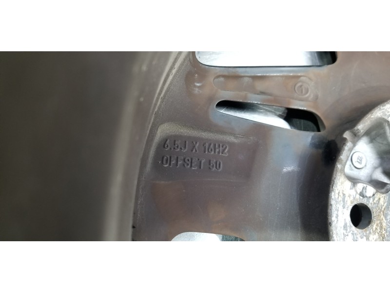 Recambio de llanta para hyundai i30 fastback tecno referencia OEM IAM 52910G4600  