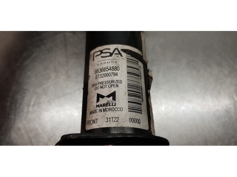 Recambio de amortiguador delantero derecho para peugeot 2008 (p1) allure referencia OEM IAM 9836654880  