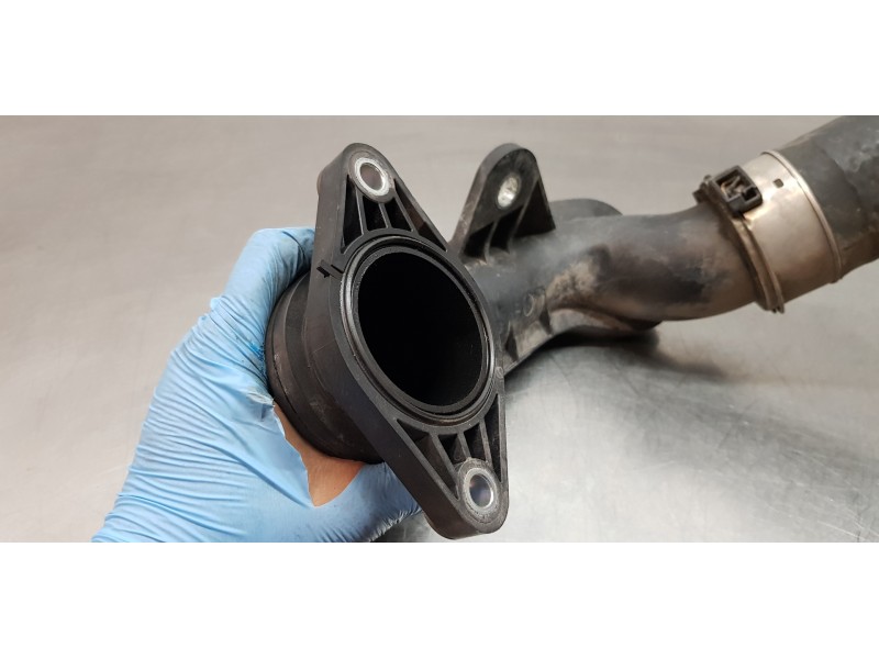 Recambio de tubo presion turbocompresor para mazda 3 lim. () luxury referencia OEM IAM SH1213240A SH0113331 