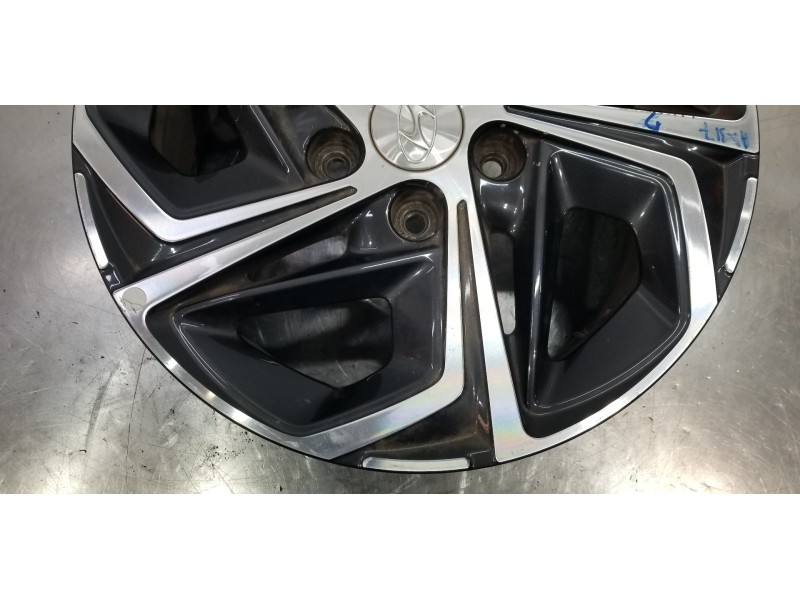 Recambio de llanta para hyundai i30 fastback tecno referencia OEM IAM 52910G4600  