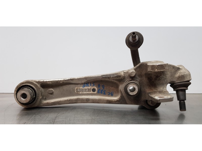 Recambio de brazo suspension inferior delantero derecho para jaguar xf r-sport awd referencia OEM IAM T2H19029  