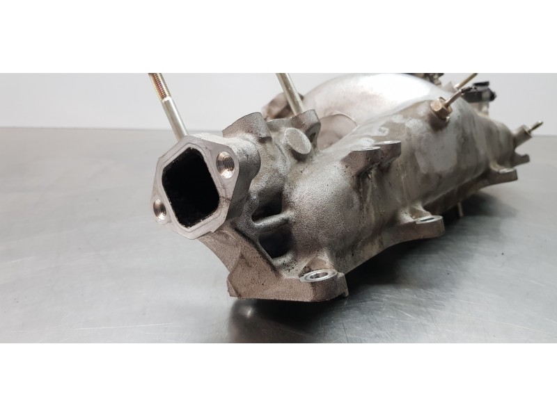 Recambio de colector admision para mazda 3 lim. () luxury referencia OEM IAM SH0113100A  