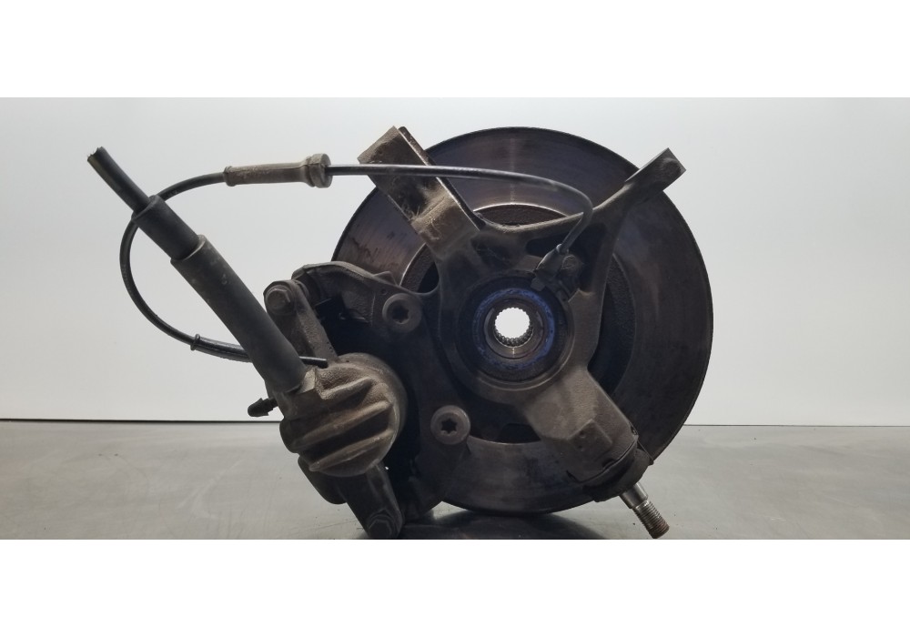 Recambio de mangueta delantera derecha para peugeot 307 break / sw (s1) sw port aventura referencia OEM IAM 364796  