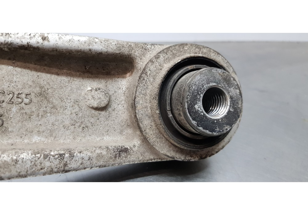 Recambio de brazo suspension inferior delantero derecho para jaguar xf r-sport awd referencia OEM IAM T2H19029  